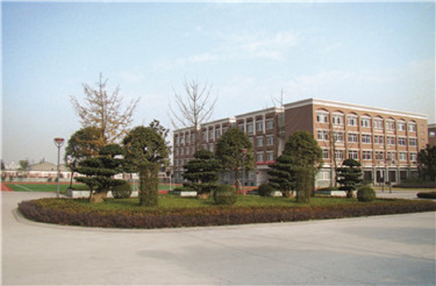 北大附中成都新津?yàn)槊鲗W(xué)校地址在哪里？