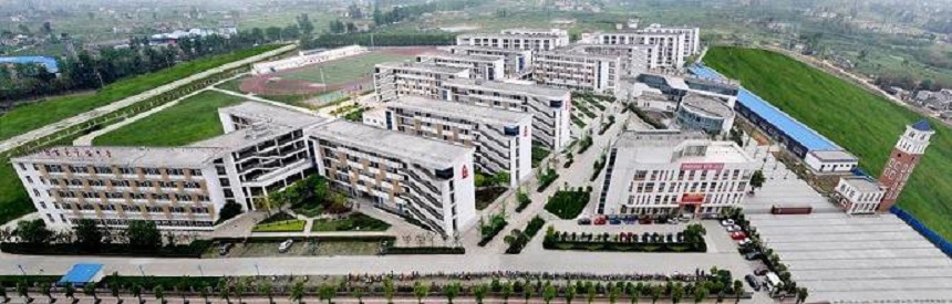成都經(jīng)濟技術開發(fā)區(qū)實驗中學校園環(huán)境好不好？
