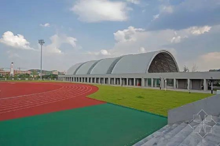 綿陽(yáng)市奧林匹克體育學(xué)校校園環(huán)境怎么樣？