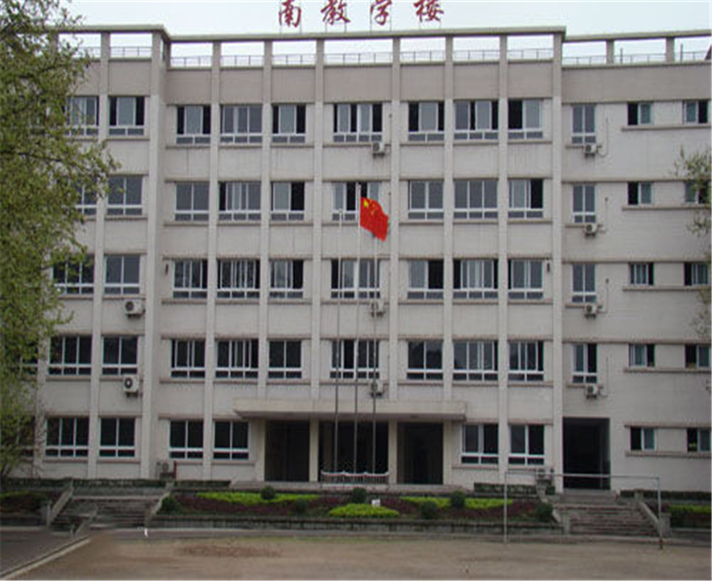 達州鐵路中學(xué)學(xué)校詳細地址在什么地方？