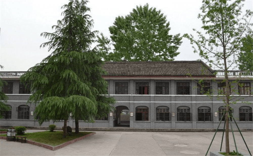 閬中市柏埡中學學校環(huán)境怎么樣？
