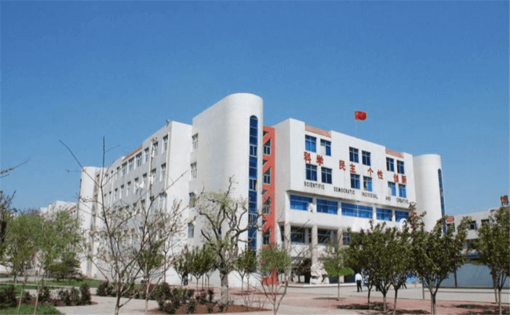 周口中學(xué)學(xué)校環(huán)境怎么樣？