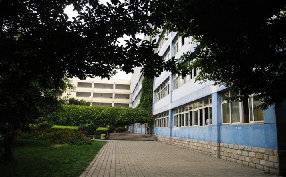 四川師范大學實驗外國語學校近三年的錄取分數(shù)是說多少？