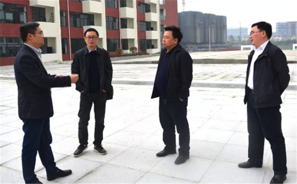 北京第二外國語學(xué)院成都附屬中學(xué)的宿舍怎么樣？