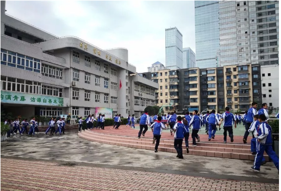 2020成都市第十七中學(xué)的升學(xué)率有多少？
