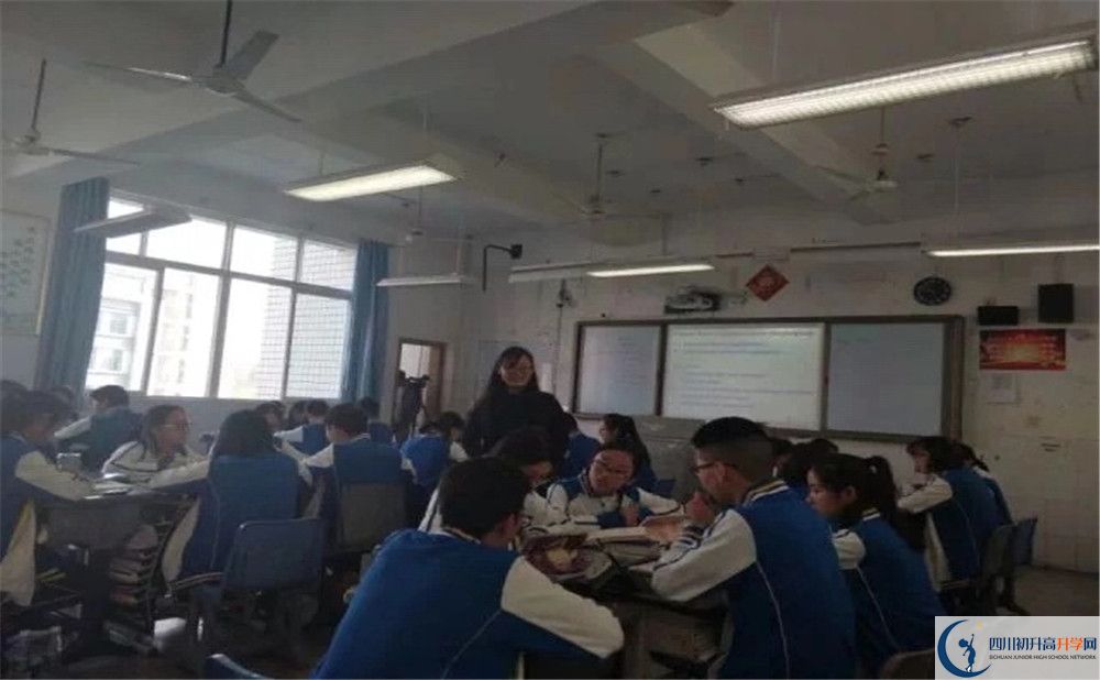 大彎中學(xué)高中部錄取分?jǐn)?shù)是多少？