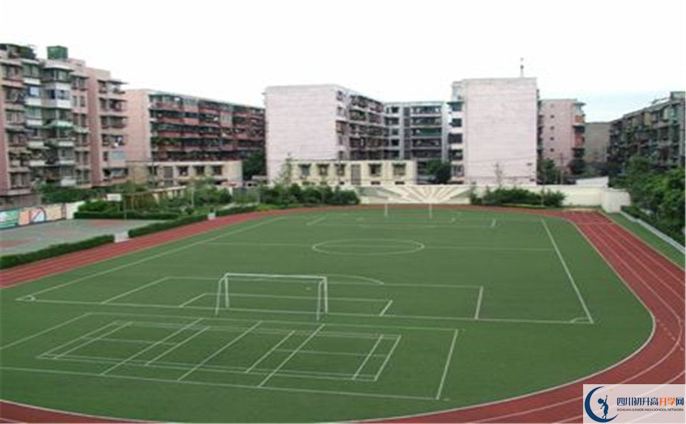 成都列五中學(xué)的學(xué)費大概多少？
