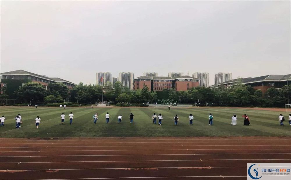 成都七中高新校區(qū)的老師好不好？