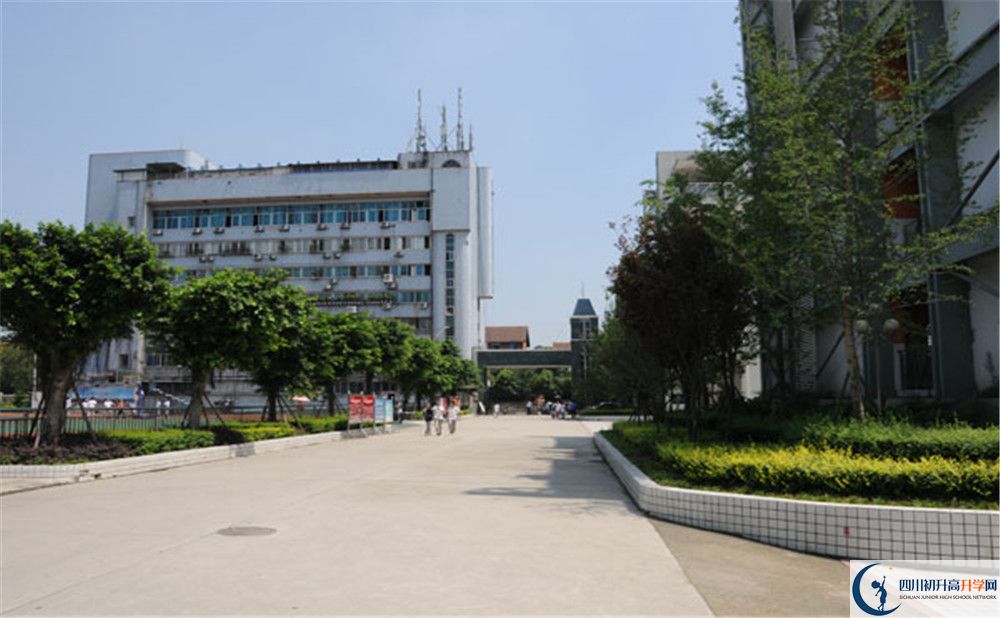 成都鐵路中學(xué)2020年外地招生考試時(shí)間是多久？
