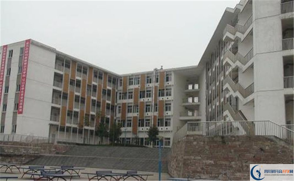 成都經(jīng)開區(qū)實(shí)驗(yàn)中學(xué)2020年外地生自主招生錄取名單在哪看？