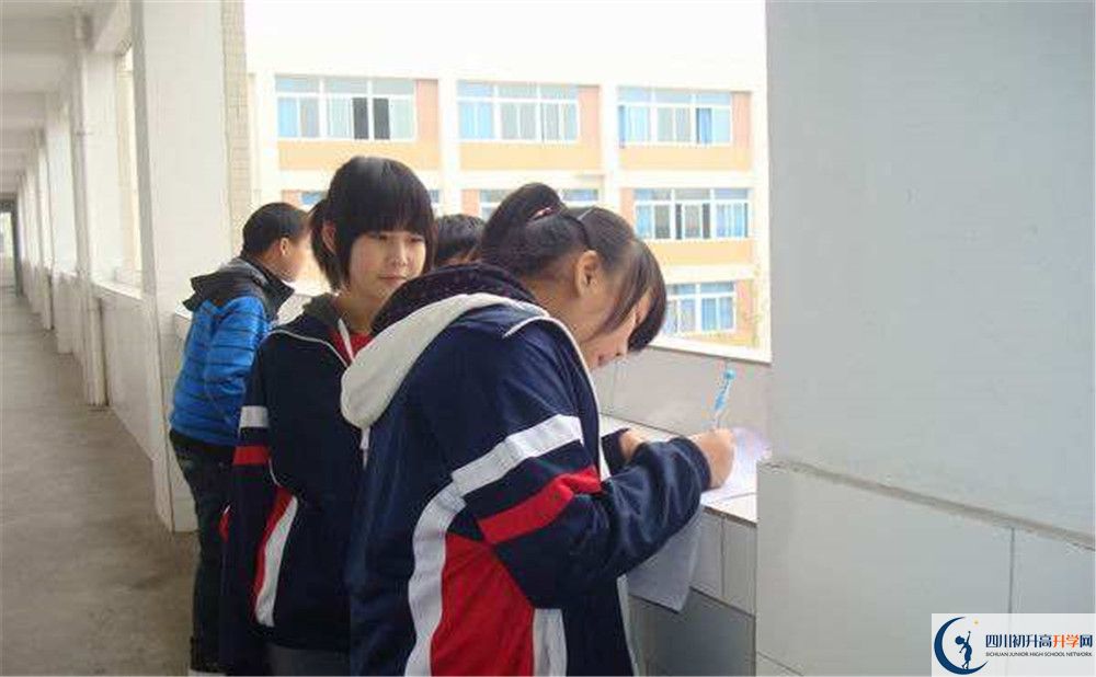 大邑縣實(shí)驗(yàn)中學(xué)的自主招生分?jǐn)?shù)是多少分？