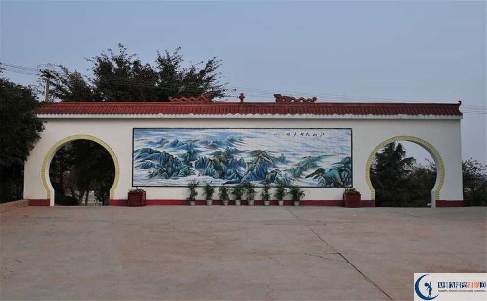 賈家中學(xué)高中部地址在哪里？