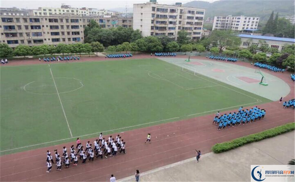 洛帶中學是重點中學嗎？