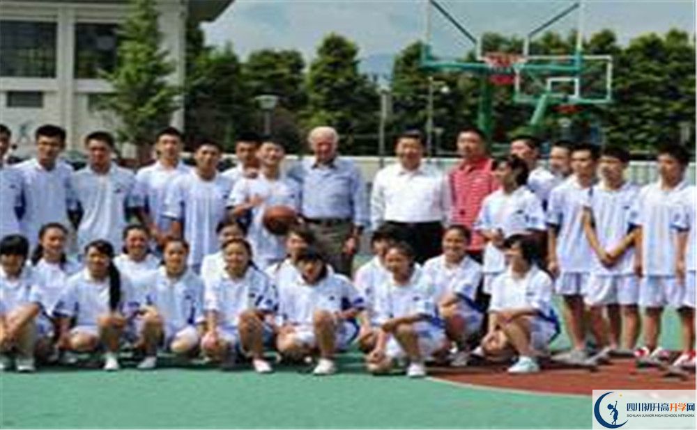 2020青城山高級(jí)中學(xué)初升高分班考試題？