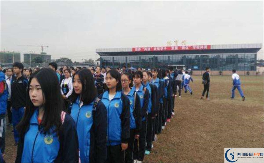 武侯高級(jí)中學(xué)實(shí)驗(yàn)班學(xué)費(fèi)貴嗎？