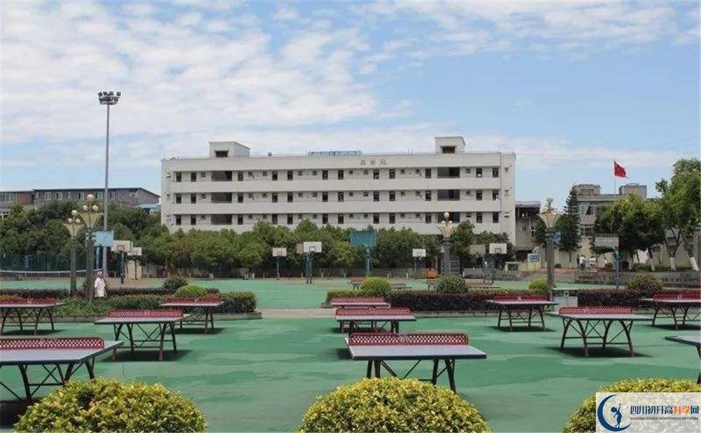 成都市籍田中學(xué)2020年高考人數(shù)是多少？